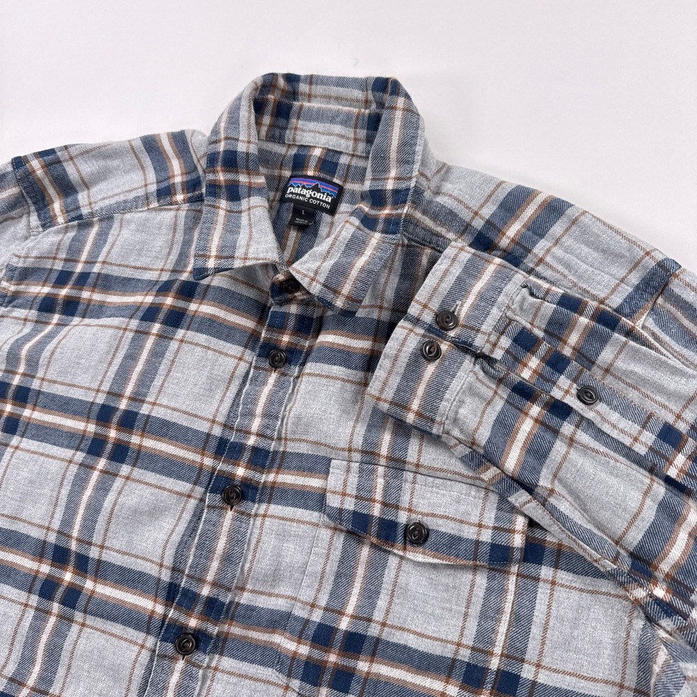 Patagonia Shirt Mens Large Grey Plaid Fjord Flannel Button Up Hiking 54020